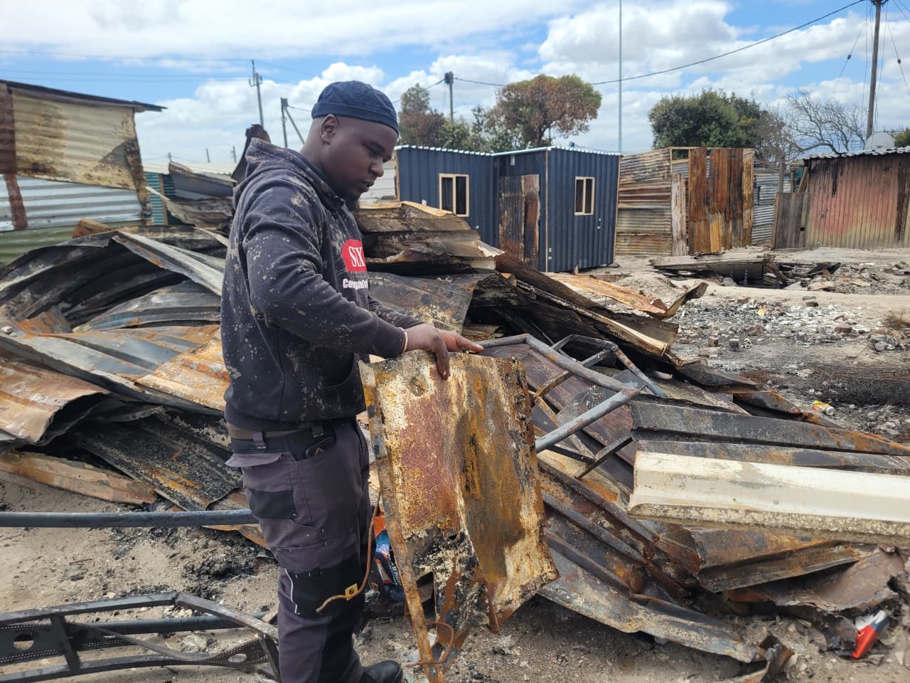 Juma Mkwela & Nyasha Mashumba - Transforming Rust Into Hope